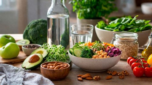 Alimentos saludables frescos mesa